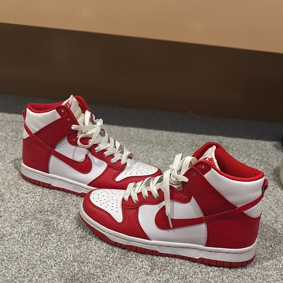 Nike Older Kids' High Dunks in Championship White and Red - Picture 6 of 12
